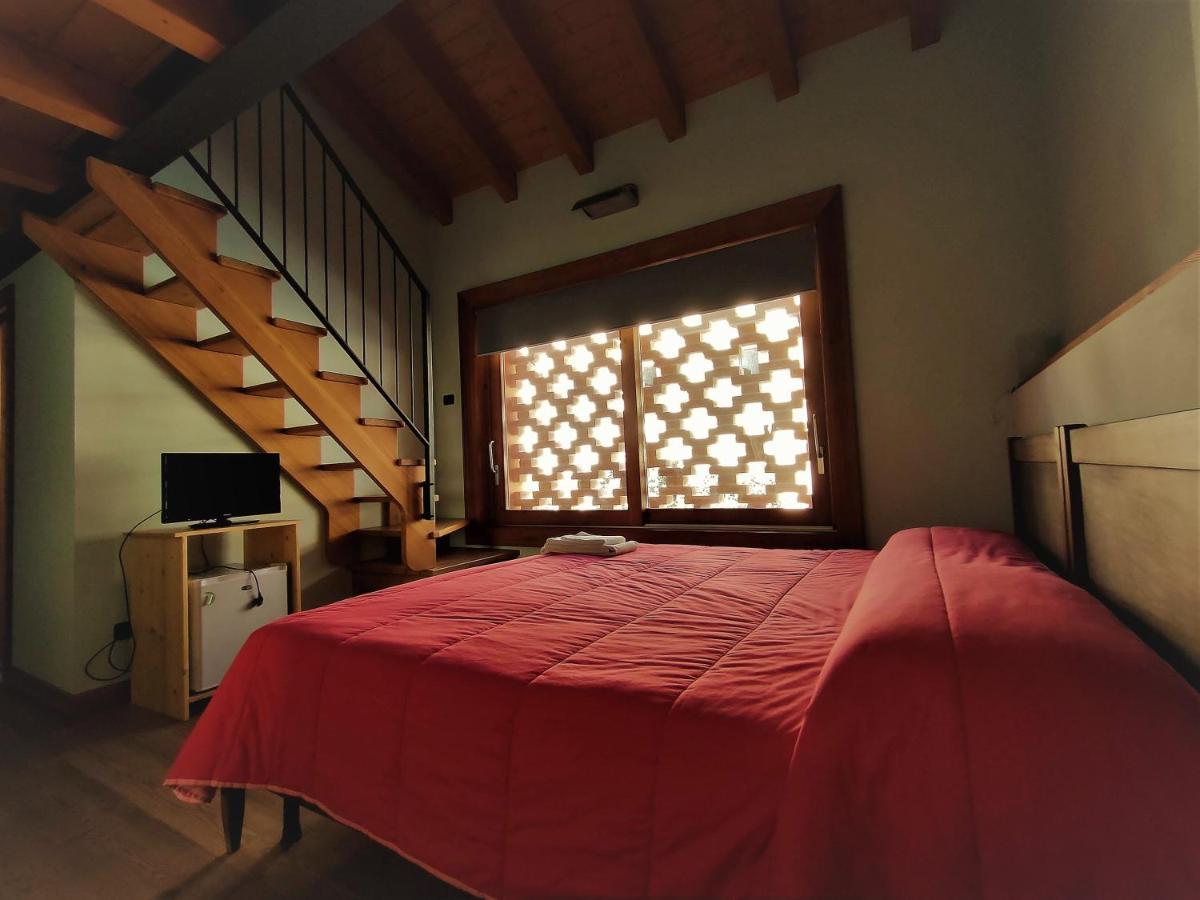 Agriturismo Teresa Delle Fragole Vigano ภายนอก รูปภาพ